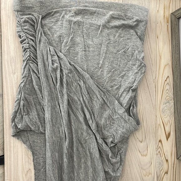 Gray twist front skirt - Picture 3 of 4